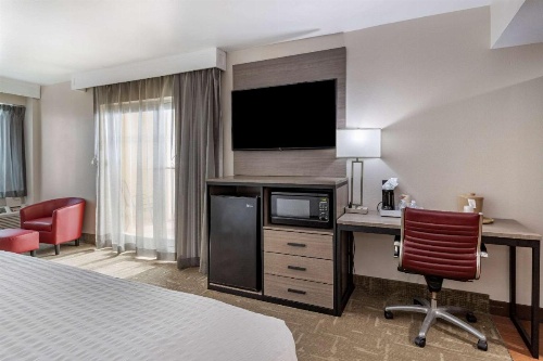 Clarion Pointe Galveston Seawall image 30