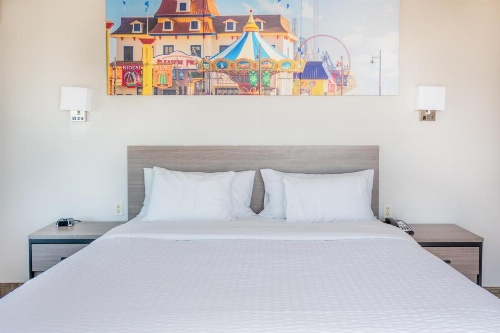 Clarion Pointe Galveston Seawall image 45